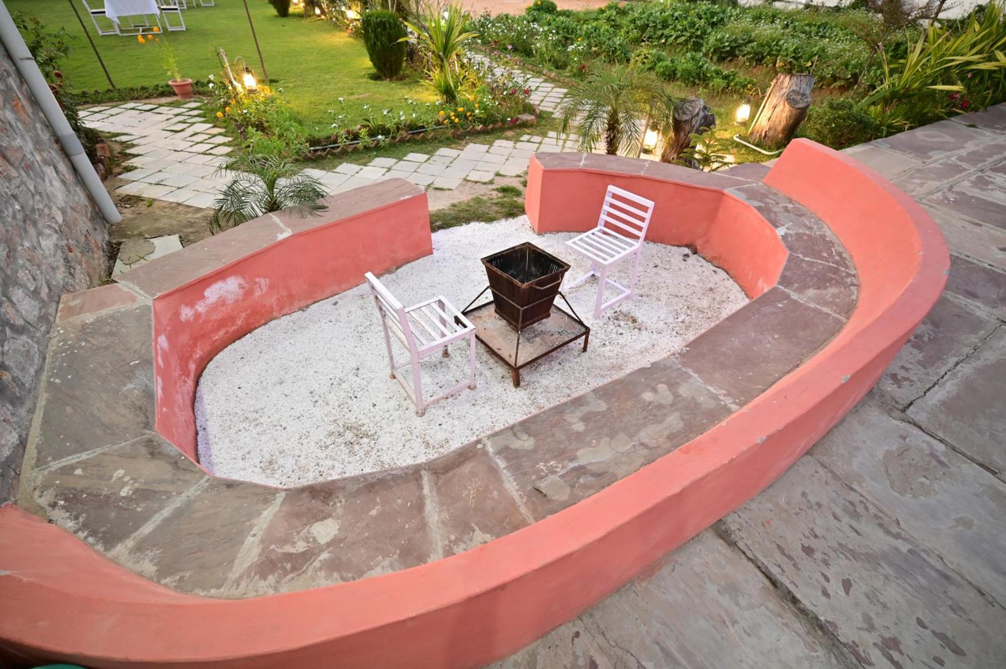 The Castle Crown - Hem Vilas Resort Ranthambhore Sawai Madhopur Exterior foto